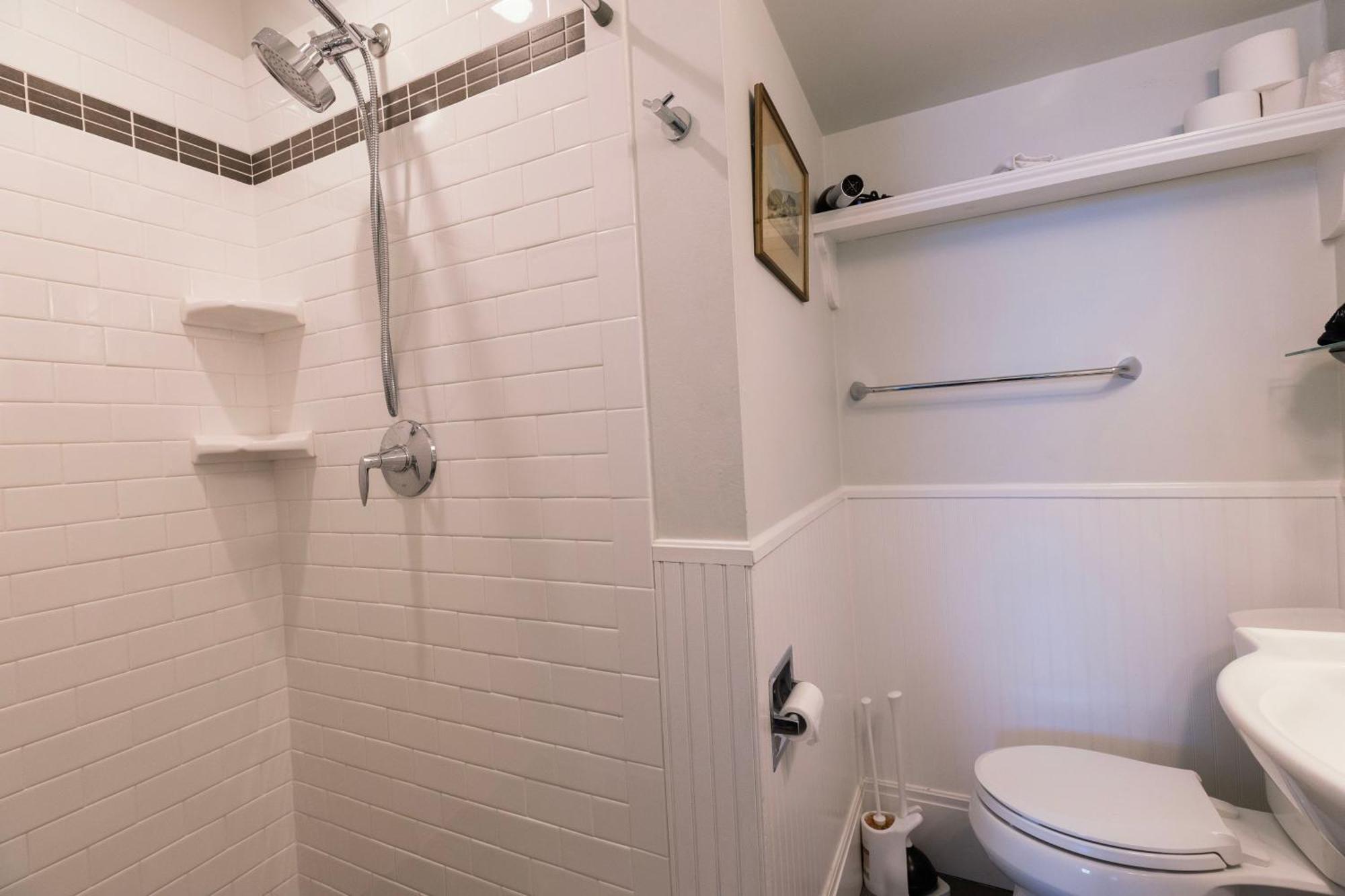 Prince Albert Guest House, Provincetown Room photo