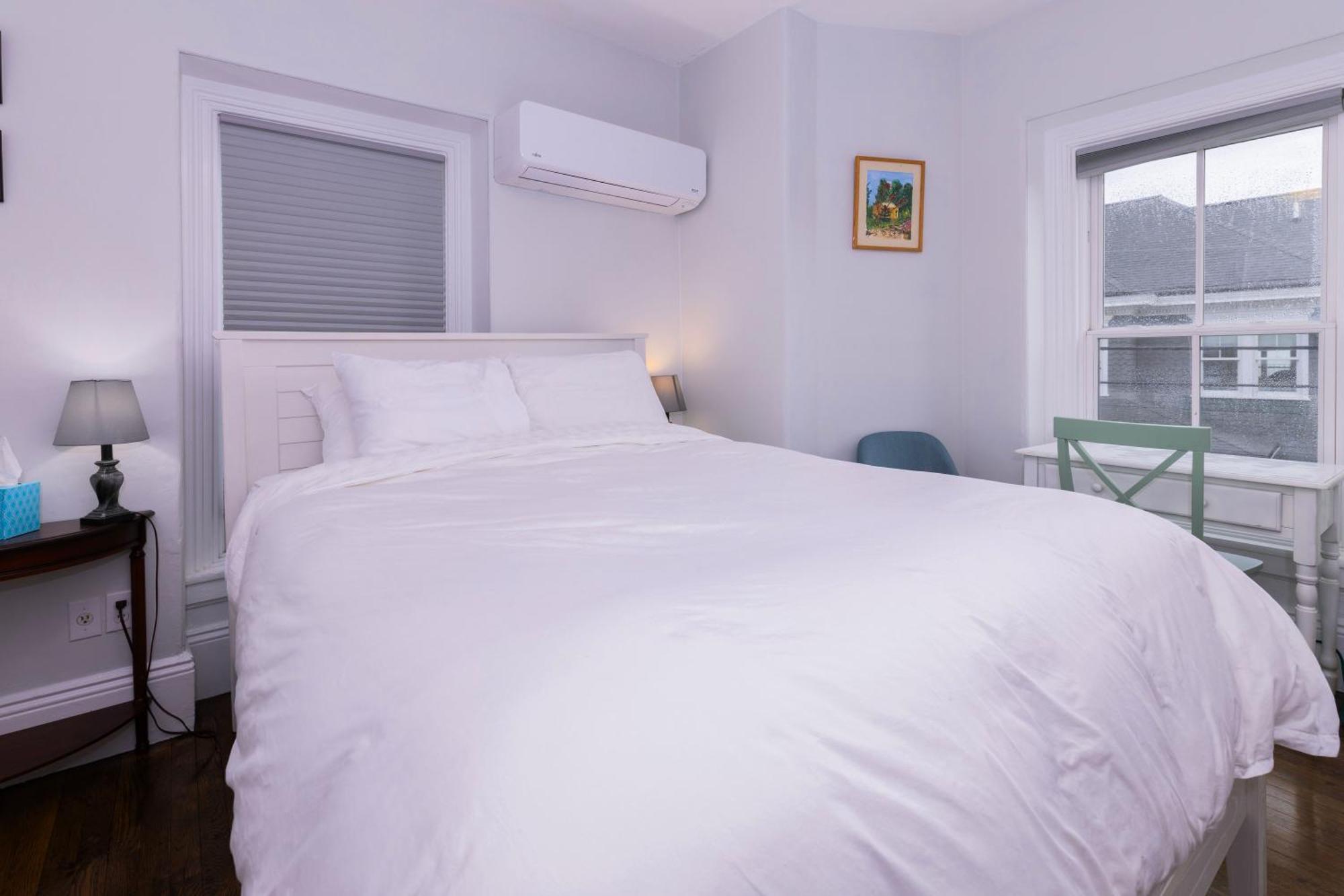 Prince Albert Guest House, Provincetown Room photo
